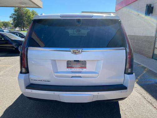 2019 Cadillac Escalade ESV Luxury