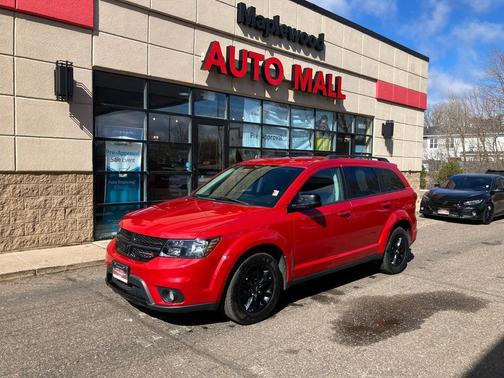 Redline 2 Coat Pearl 2019 Dodge Journey SE