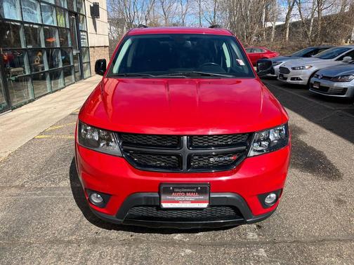 Redline 2 Coat Pearl 2019 Dodge Journey SE