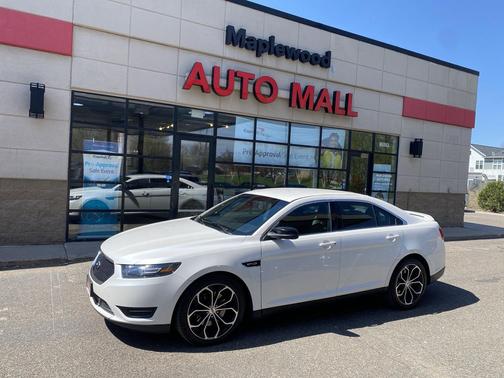 White Platinum Metallic Tri-Coat 2016 Ford Taurus SHO