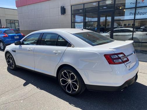 White Platinum Metallic Tri-Coat 2016 Ford Taurus SHO