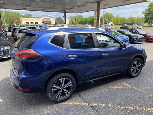 Caspian Blue Metallic 2020 Nissan Rogue SV