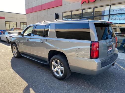 2017 Chevrolet Suburban LS