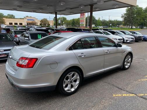2011 Ford Taurus SEL