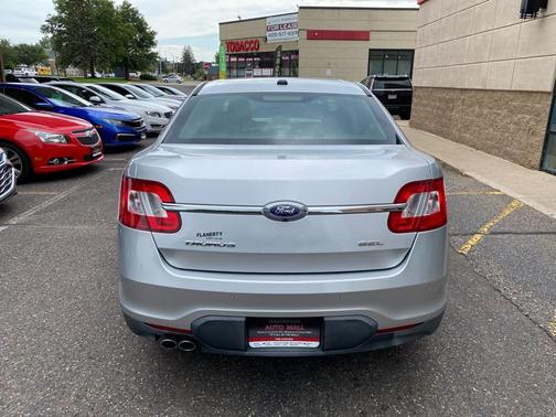 2011 Ford Taurus SEL
