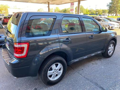 2009 Ford Escape XLS