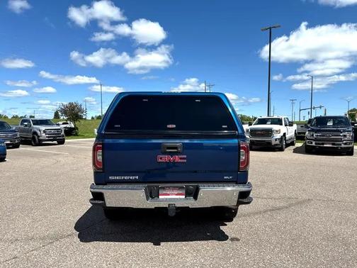 2017 GMC Sierra 1500 SLT