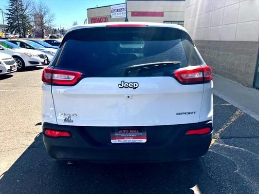 2016 Jeep Cherokee Sport