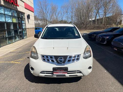 Pearl White 2015 Nissan Rogue Select S