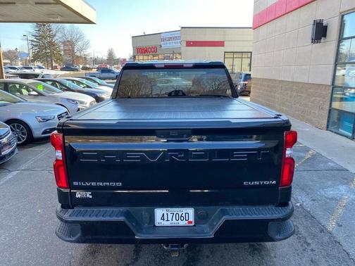 2022 Chevrolet Silverado 1500 Custom Trail Boss