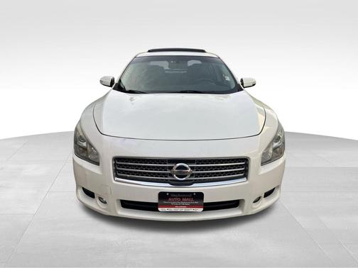 Pearl White 2014 Nissan Maxima SV