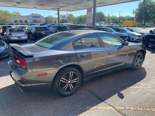 2014 Dodge Charger SXT