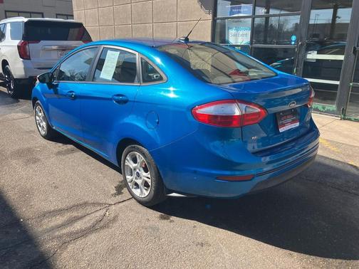 Blue Candy Metallic Tinted Clearcoat 2014 Ford Fiesta SE