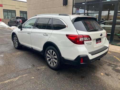 2018 Subaru Outback 3.6R Touring