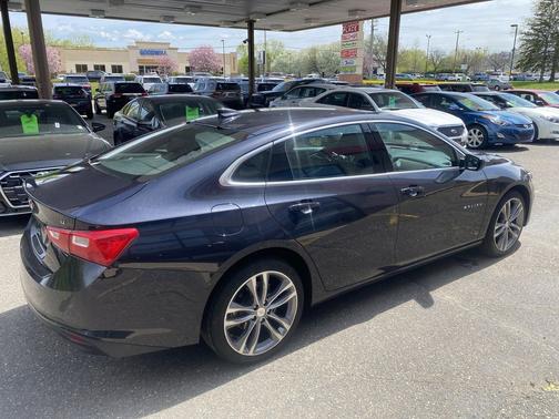 Dark Ash Metallic 2023 Chevrolet Malibu FWD 1LT