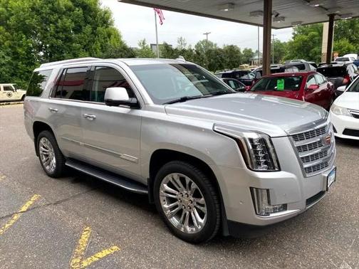 2019 Cadillac Escalade Luxury