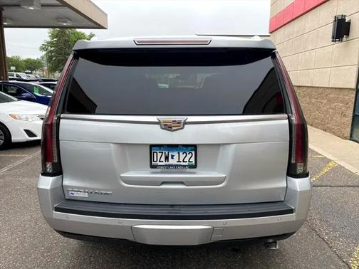 2019 Cadillac Escalade Luxury