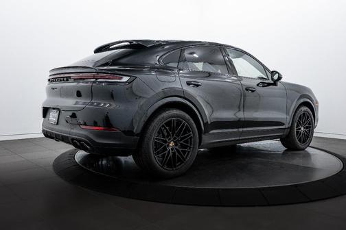 2025 Porsche Cayenne Cayenne