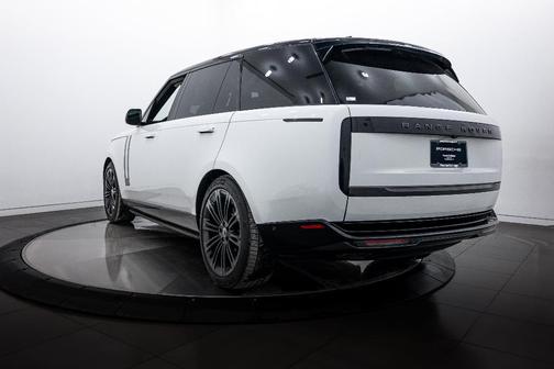 2023 Land Rover Range Rover P530 SE
