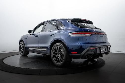 2025 Porsche Macan T