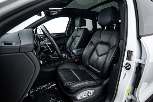 2022 Porsche Macan