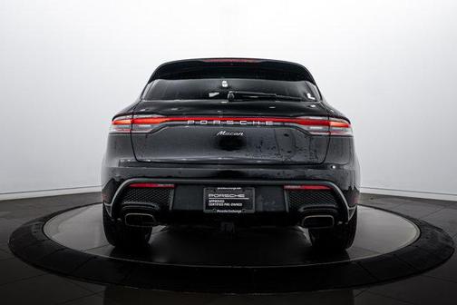 2026 Porsche Macan 