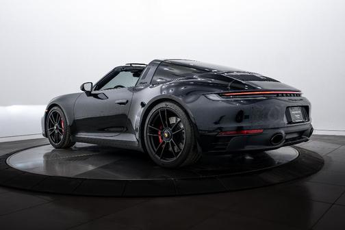 2024 Porsche 911 Targa 4 GTS