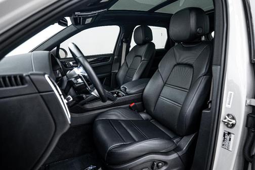 2022 Porsche Cayenne