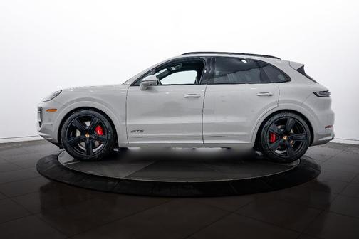 2026 Porsche Cayenne GTS