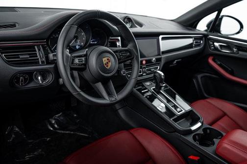 2025 Porsche Macan S