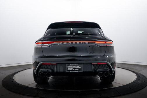 2026 Porsche Macan 