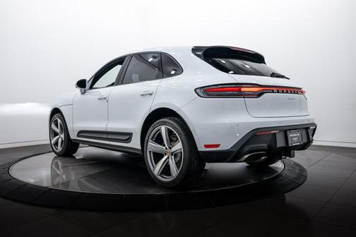 Carrara White Metallic 2026 Porsche Macan Base