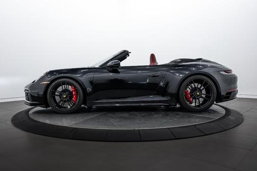 2023 Porsche 911 Carrera GTS