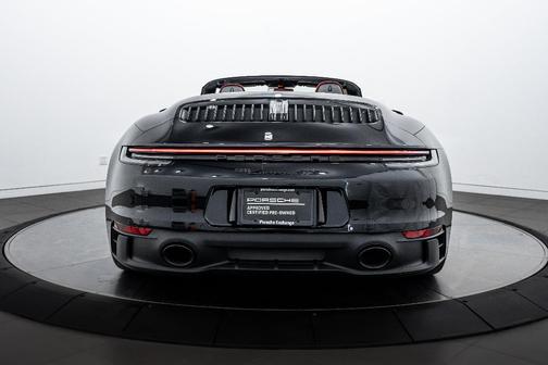 2023 Porsche 911 Carrera GTS