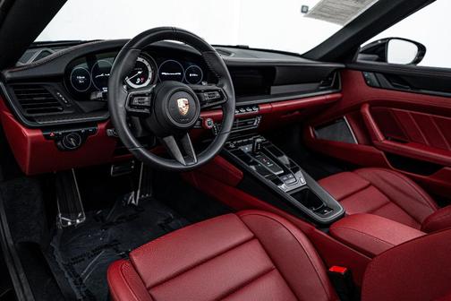 2023 Porsche 911 Carrera GTS