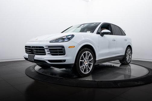 2023 Porsche Cayenne S Platinum Edition