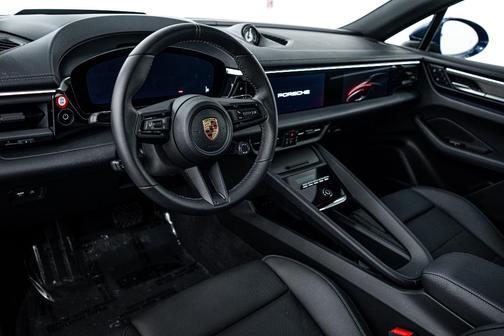 2024 Porsche Macan Electric 4