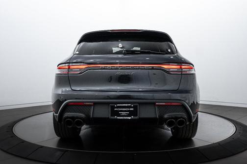 2025 Porsche Macan T