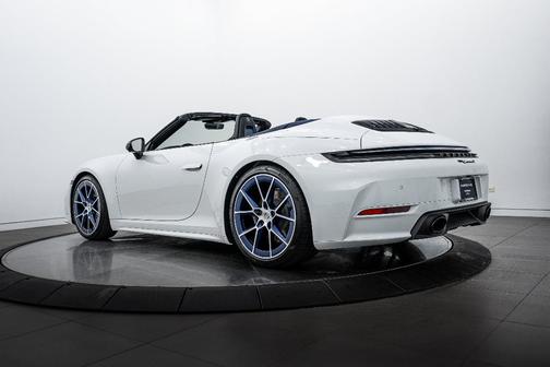 2026 Porsche 911 Carrera T