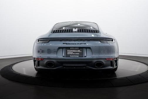 2024 Porsche 911 Carrera 4 GTS