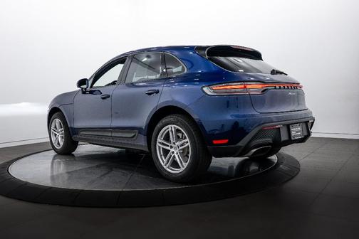 2025 Porsche Macan 