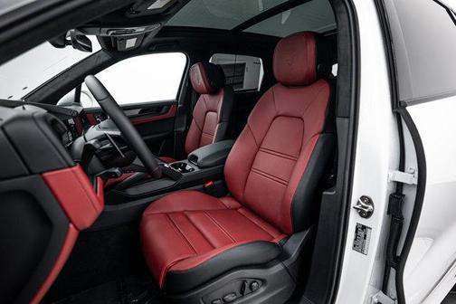 2026 Porsche Cayenne GTS