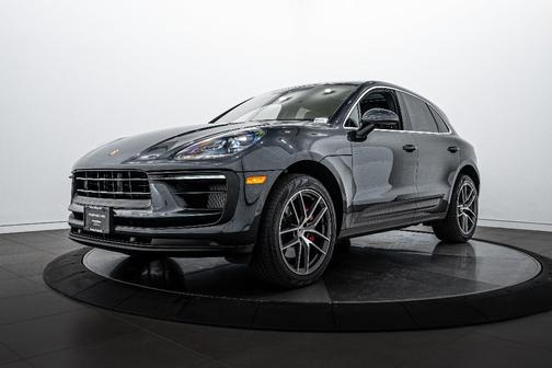2022 Porsche Macan S