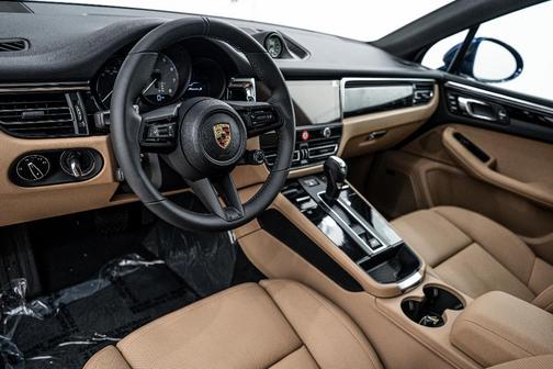 2025 Porsche Macan S