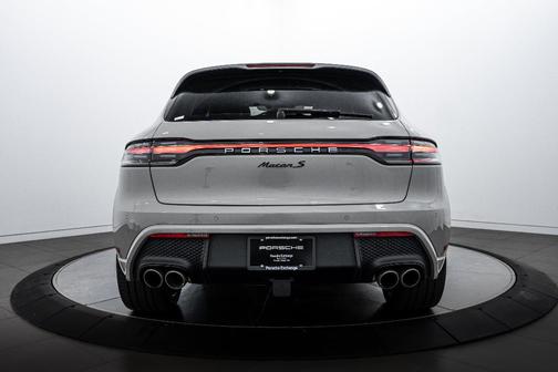 2025 Porsche Macan S