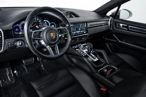2022 Porsche Cayenne GTS
