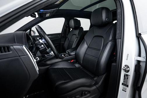 2022 Porsche Cayenne GTS