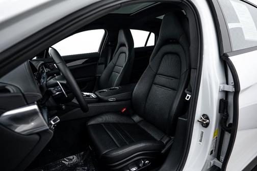 2021 Porsche Panamera 4