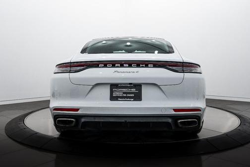 2021 Porsche Panamera 4