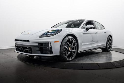 Ice Grey Metallic 2026 Porsche Panamera 4